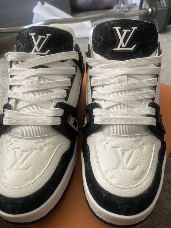 LOUIS VUITTON Uni sex Trainers main image 4